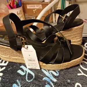 Time and Tru Black Espadrille Wedge Sandals
